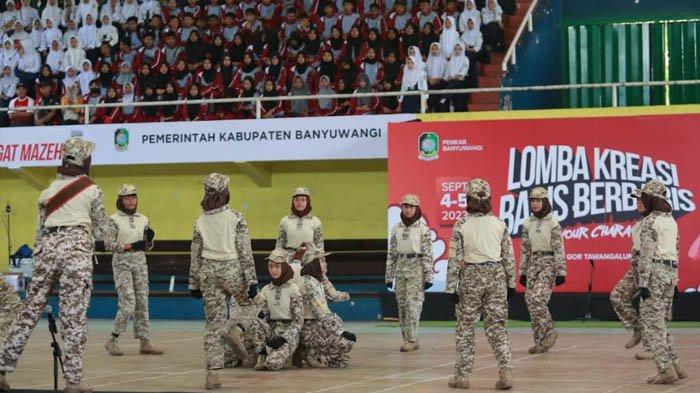 Mau Dapat Uang Jutaan? Ikut Lomba Baris Berbaris di Banyuwangi!