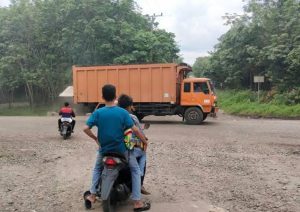 Warga Kalibaru Desak Gus Makki Selesaikan Masalah Ini Jika Jadi Bupati!