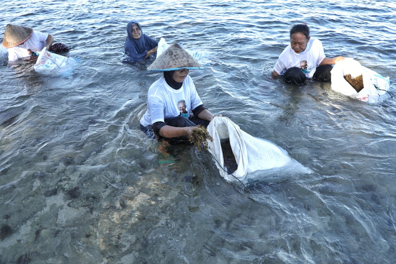 Nelayan Branta Pesisir Padu Dukung KHARISMA, Ingat Jasa Bangun TPI