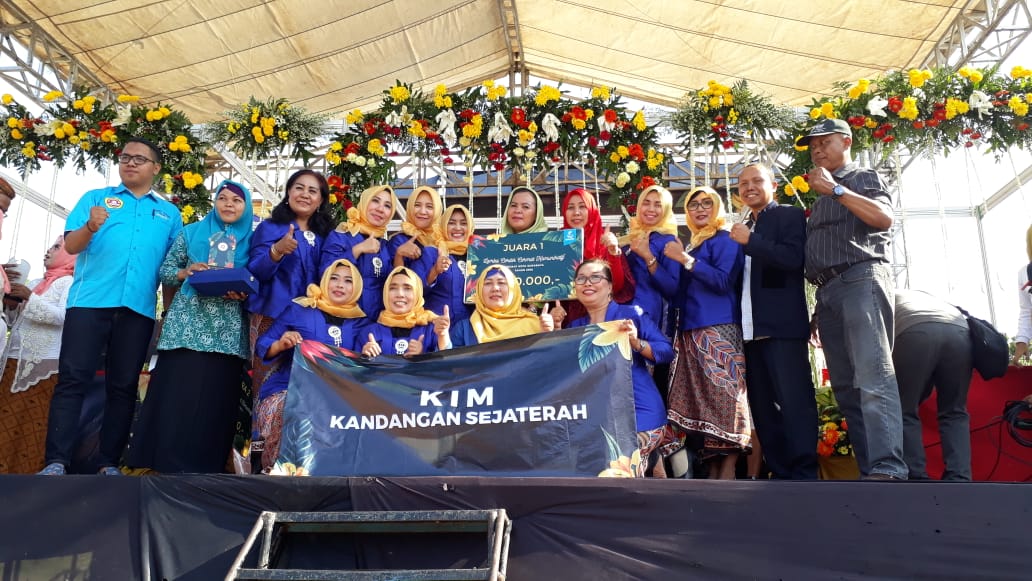 Camat dan Lurah 'Bersemangat' di Pilwali Surabaya, Panwascam Curiga!