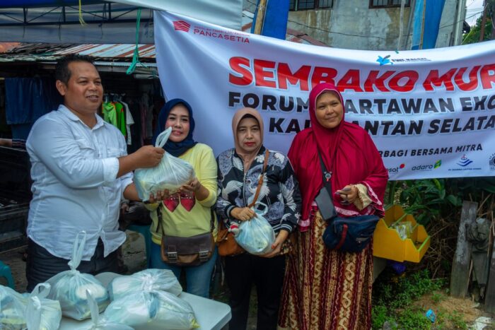 Sembako Murah GURU Ludes! Warga Batu Antre Panjang Jelang Pilkada