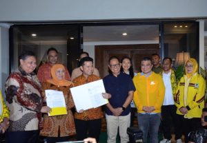 Khofifah-Emil Unggul Telak! Golkar Solid Dukung, Menangkan Pilgub Jatim?