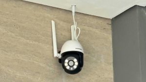 CCTV Outdoor Anti Air, Solusi Jaga Rumah Aman Saat Liburan