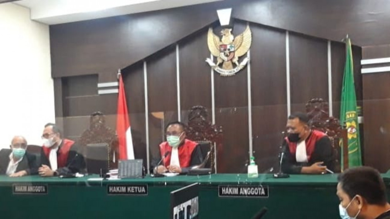 Banding Kasus Pencabulan Guru Sumenep: 14 Tahun Kurang?