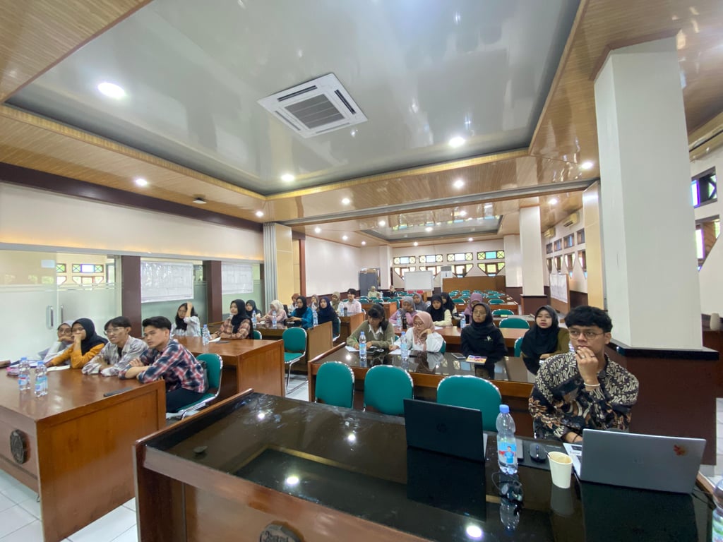 MAXY Academy dan Universitas Sebelas Maret (UNS) Solo Gelar Pelatihan Kewirausahaan Sosial