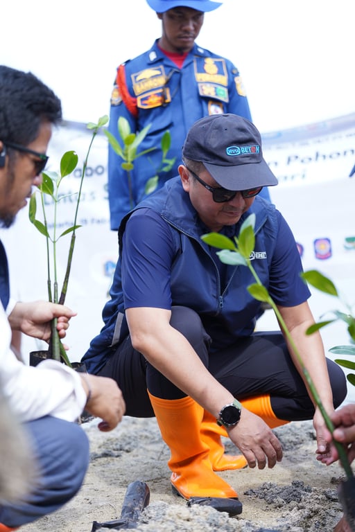 WIKA Beton Dukung Dekarbonisasi dan Peringati Hari Sampah Nasional 2025 di Pulau Pari