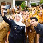 Jatim Gemilang 2025: Pendapatan Daerah Tembus Rp28,55 T, Namun Khofifah Beri Peringatan Keras untuk 2026!