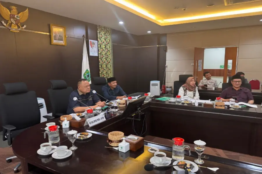 DPRD Jatim Geram: BUMD JGU Minim Data, Rapat Ditunda!