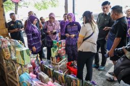 TERBONGKAR! Sidak Parsel Kediri Jelang Lebaran Ungkap Fakta Mengejutkan!