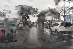 BMKG: Mayoritas RI Diguyur Hujan Hari Ini, Waspada!