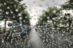 BMKG Rilis Peringatan Cuaca Ekstrem: Hujan Lebat Landa Sejumlah Kota Jumat Ini!