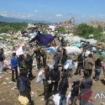 Luar Biasa! Mahasiswa Jember Panen Pupuk dari Tumpukan Sampah!