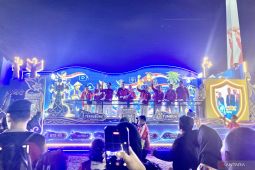 Karnaval HUT RI Bikin Jakarta Heboh Menteri Turun ke Jalan
