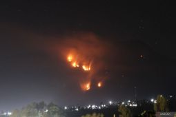 Bromo Membara Titik Api Baru Muncul Lagi