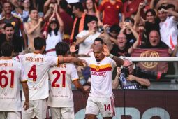 Roma Menggila Puncaki Liga Italia Sensasional