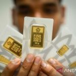 Harga Emas Antam Melonjak Tajam Hari Ini