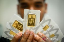 Harga Emas Antam Melonjak Tajam Hari Ini
