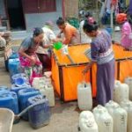 Warga Probolinggo Krisis Air Bersih