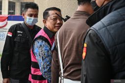 Emas 74 Kilogram Gegerkan Publik Eks Jampidsus Bicara