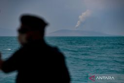 Anak Krakatau Diam Diam Menghanyutkan Waspada Penuh