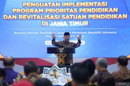 Gebrakan Mendikdasmen Guncang Surabaya