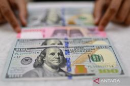 Rupiah Tertekan Efek Kebijakan Moneter AS