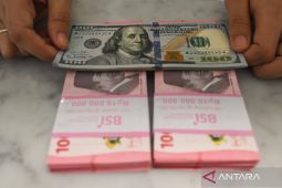 Rupiah Terkapar Dihantam Dolar AS Menggila