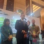 Ambisi Besar Bangun Rel di Luar Jawa