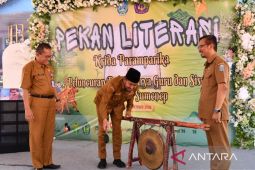 Membangun Masa Depan Lewat Budaya Literasi